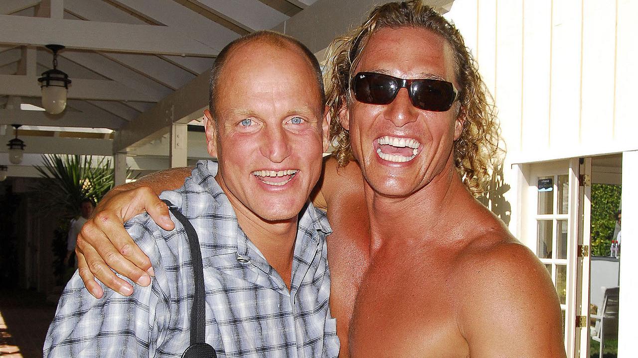 Woody Harrelson et Matthew McConaughey sur le tournage de Surfer, Dude