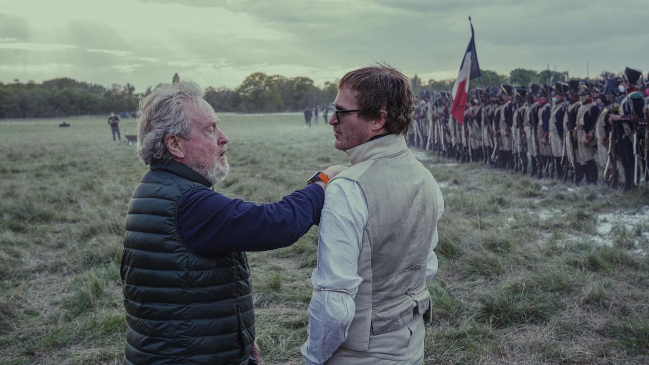 Ridley Scott et Joaquin Phoenix sur le tournage de Napoléon