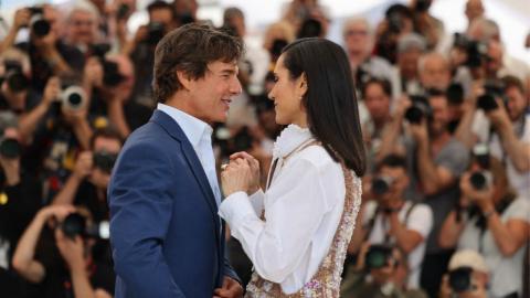 Cannes 2022, jour 2 : Tom Cruise, complice avec sa partenaire du film Jennifer Connelly