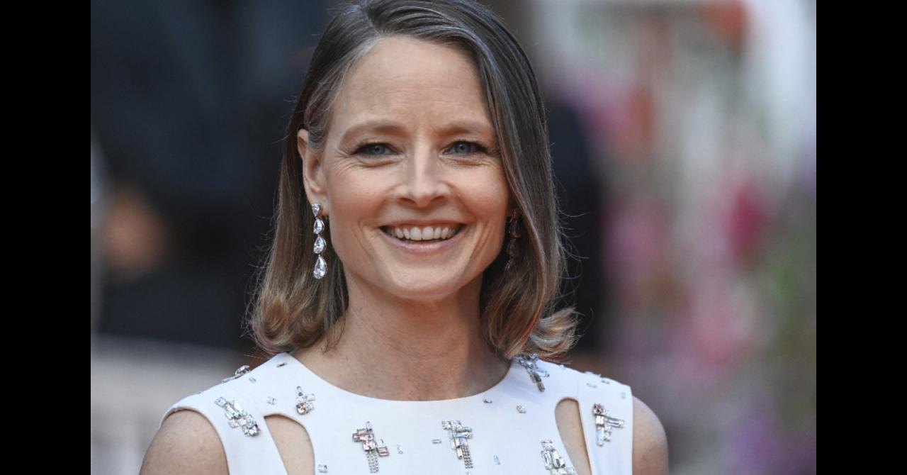 Jodie Foster, radieuse sur le tapis rouge de la soirée d'ouverture