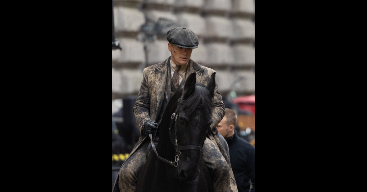 Cillian Murphy est en plein tournage du film Peaky Blinders [photos]