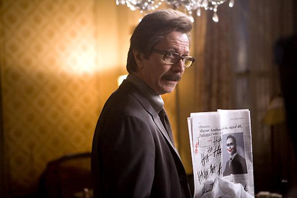 Gary Oldman alias Jim Gordon